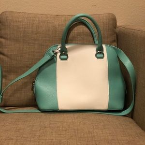 LIKE NEW Charming Charlie Purse